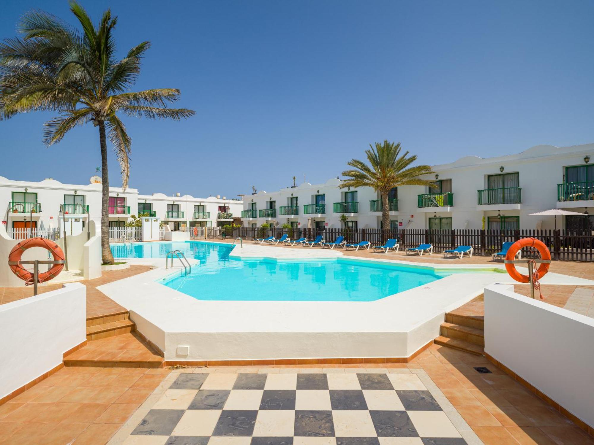 Blue Island Pool View & Wi-Fi By Irent Fuerteventura Apartamento Corralejo Exterior foto