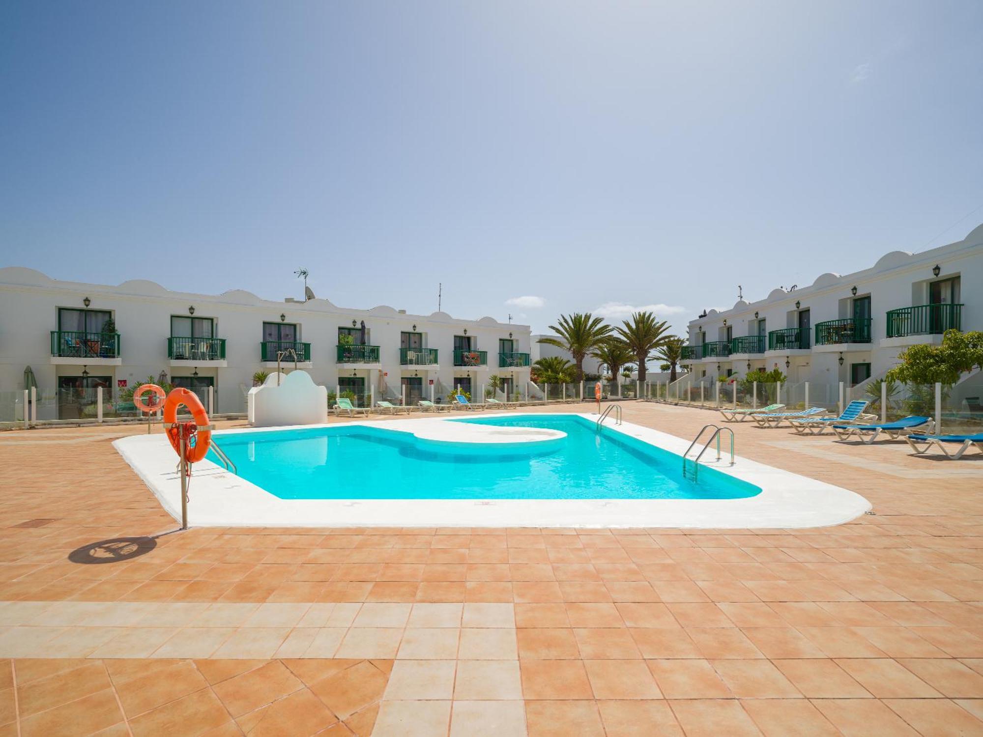 Blue Island Pool View & Wi-Fi By Irent Fuerteventura Apartamento Corralejo Exterior foto